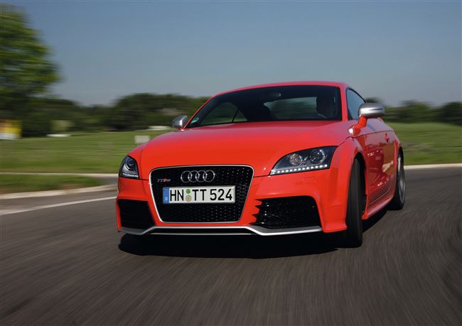Технические характеристики Audi TT RS